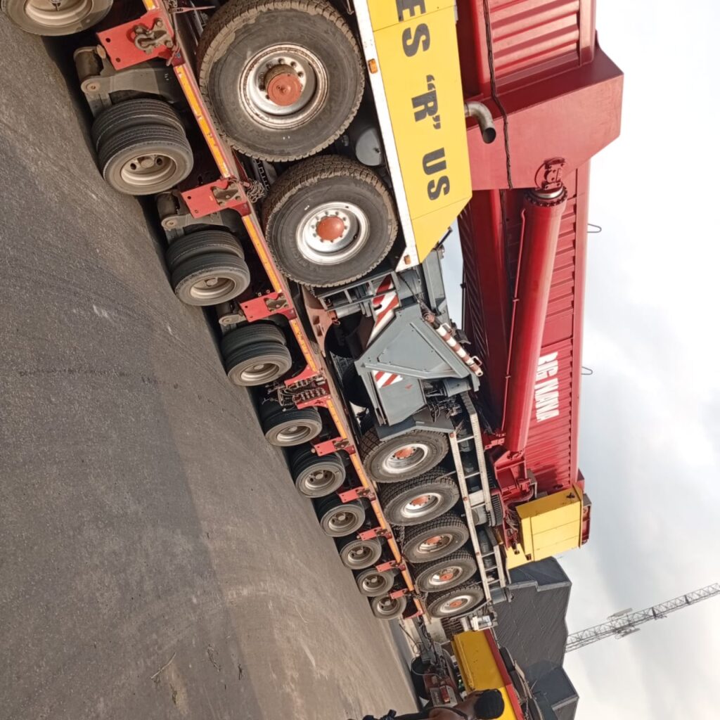 Offloading, Loadinng, and  Transport to Site, of 80  Ton Bouy Tank From Vessel